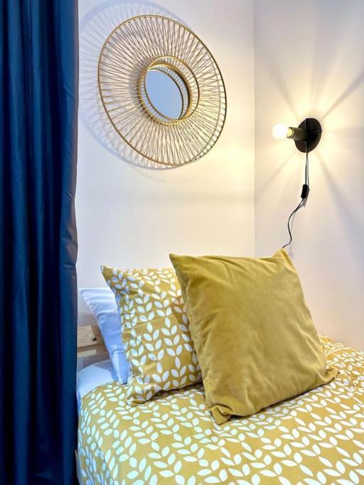 Massive New 8 Bedroom House Sleeps Up To 21 - Accepts Groups - Great Location - Free Parking - Fast Wifi - Smart Tvs - Sleeps Up To 21 People - Close To Bournemouth & Poole Town Centre & Sandbanks Kültér fotó
